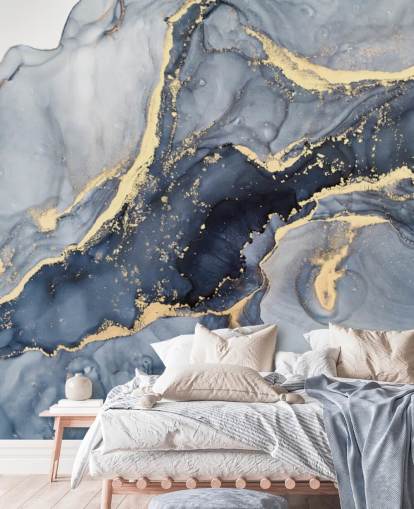 papier peint mural en marbre personnalisable bleu foncé et doré appelé Beautiful Blue pour les cuisines ou les salles de bain