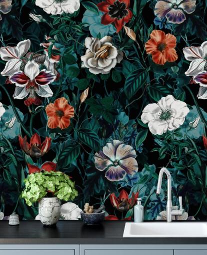 witte en rode bloemen op groen achtergrondbehang