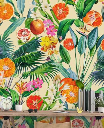 sinaasappels en palmbladeren behang
