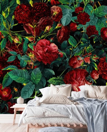 papel pintado de rosas rojas rubí y hojas verdes