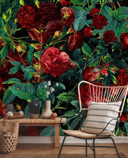 papel pintado de rosas rojas rubí y hojas verdes