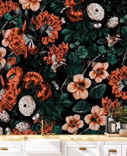 röda blommor på mörk bakgrund tapet