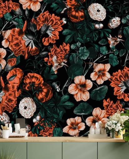 fondo de pantalla de flores rojas sobre fondo oscuro