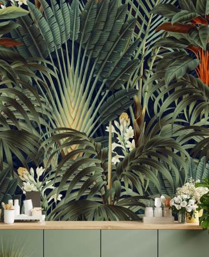 vihreät palmunlehdet ja oranssi kukka-viidakon taustakuvamaalaus nimeltä Palm Jungle, kirjoittanut Burcu Korkmazyurek makuuhuoneisiin vihreät palmunlehdet ja oranssi kukka-viidakon taustakuvamaalaus nimeltä Palm Jungle, kirjoittanut Burcu Korkmazyurek makuuhuoneisiin