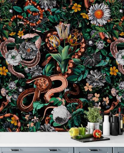 behang met donkere bloemen- en slangenpatroon behang met donkere bloemen- en slangenpatroon