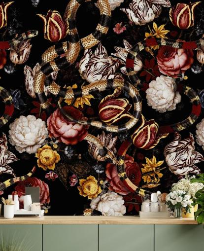 mørk floral og slange tapet