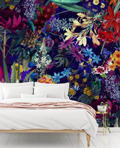 donker bloemen- en kleurrijk behang