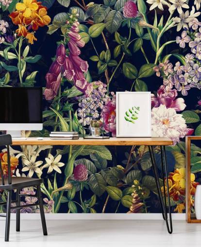 carta da parati fiori scuri con fiori gialli e viola