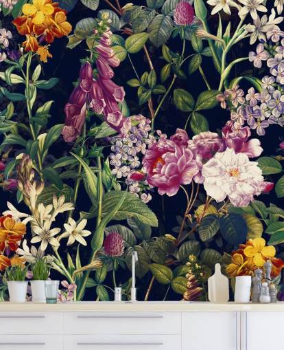 mørke blomster med gule og lilla blomster tapet mørke blomster med gule og lilla blomster tapet