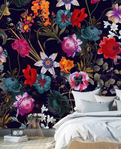 mörk blommig färgstark tapet