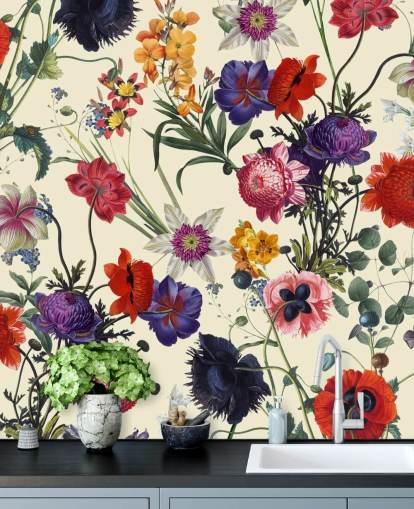 vackra blommor på off white bakgrund tapet