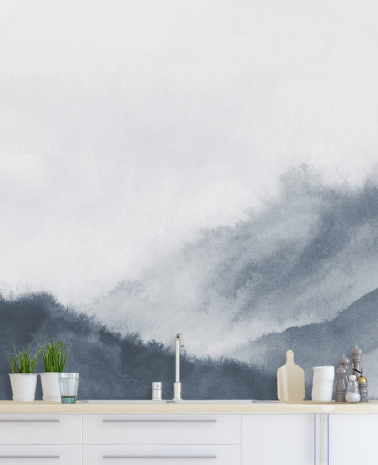 montanhas enevoadas em papel de parede cinza em aquarela