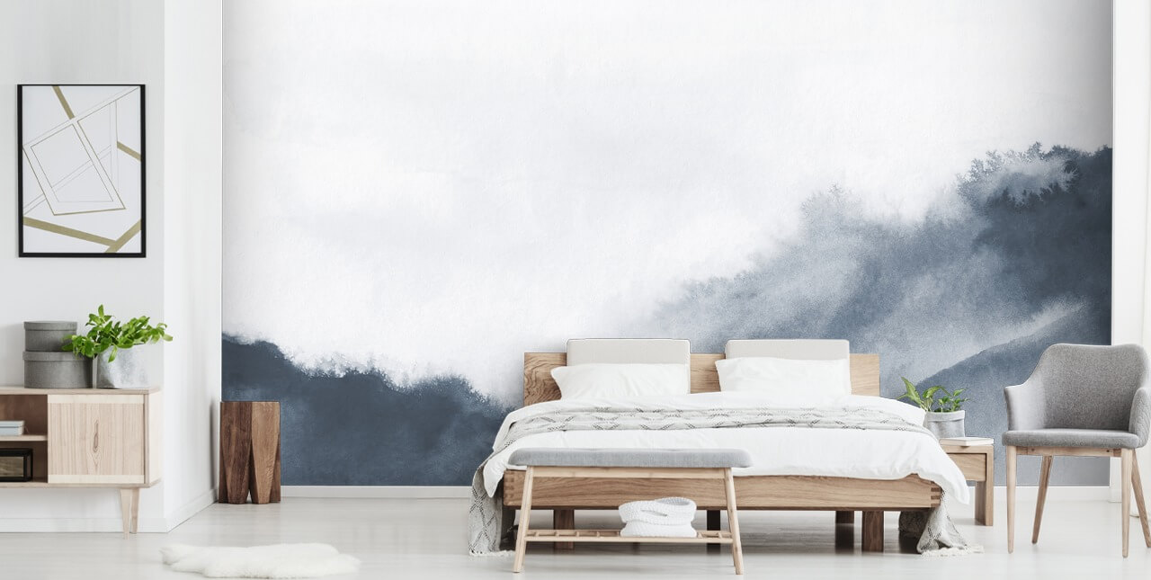 tågede bjerge i grå akvarel tapet