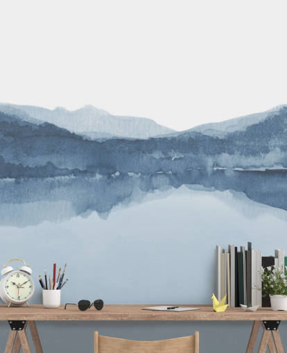 fondo de pantalla azul de lago y montañas