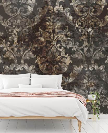 carta da parati murale vintage scura chiamata Distressed Dark Damask per camere da letto, salotti e corridoi