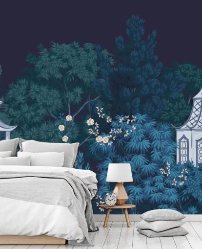 mural de papel pintado de chinoiserie oscuro llamado Chinoiserie Garden at Night para dormitorios