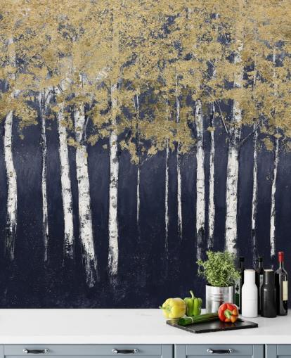 donkerblauw en goudkleurig berkenbehang