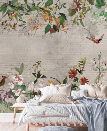 pared de ladrillo falso y papel pintado de pájaros y plantas tropicales