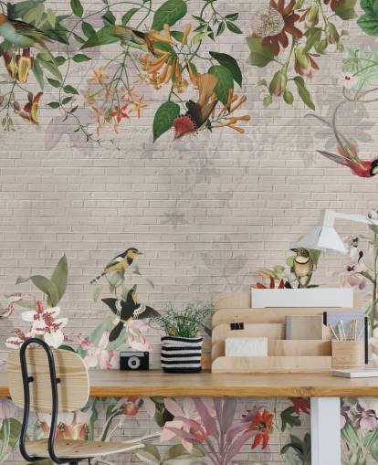 pared de ladrillo falso y papel pintado de pájaros y plantas tropicales