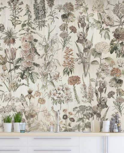 blek äng blommor på paneler tapeter