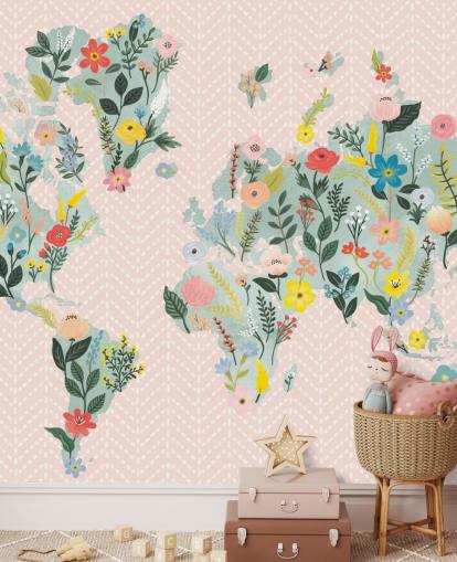 lichtroze bloemenbehang met wereldkaart