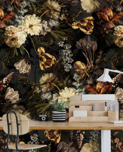 donkere bloemen gouden tinten behang