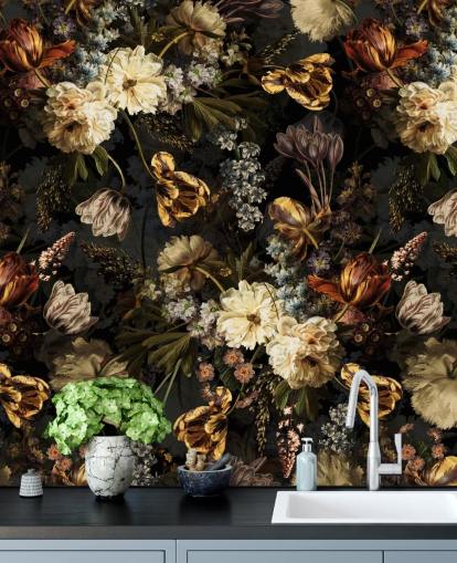 papel de parede floral escuro tons dourados