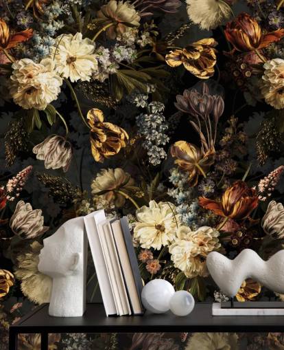 mørk floral gylne toner tapet