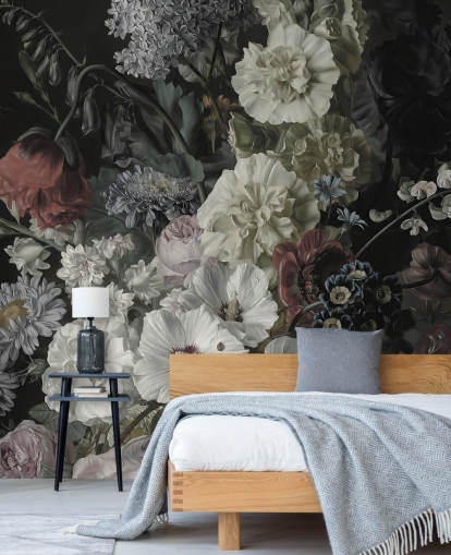 mørk blomstret buket tapet