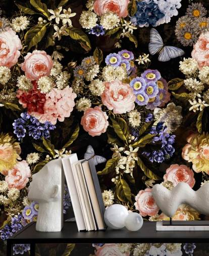 dunkle Blumen in lila und rosa Papiertapete dunkle Blumen in lila und rosa Papiertapete