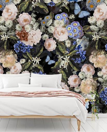 blaue und cremefarbene Blumentapete