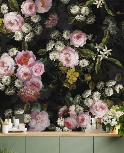 rosa rosor och gula blommor på mörk bakgrund tapet