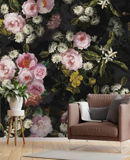 rosa rosor och gula blommor på mörk bakgrund tapet