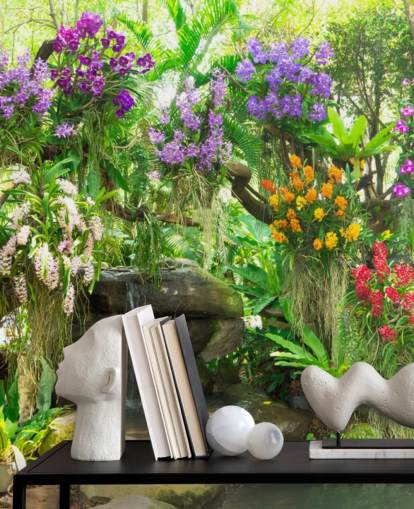 pequeño fondo de pantalla cascada y flores en el jardín