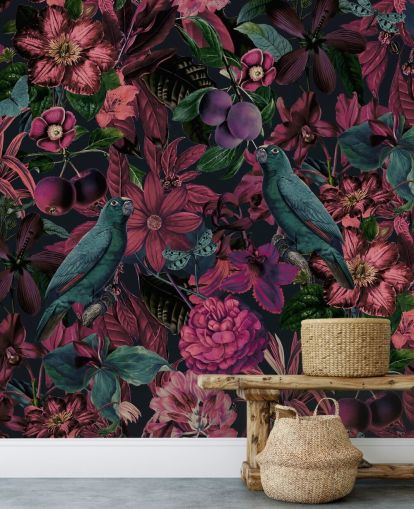 papel pintado flores rosa oscuro y pájaros verdes