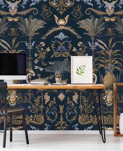 messingguld og mørk marineblå tapetmaleri kaldet Ornamental Flamingo Blue til stuer