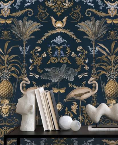 Tapeten-Wandbild aus Messinggold und dunklem Marineblau namens Ornamental Flamingo Blue für Wohnzimmer