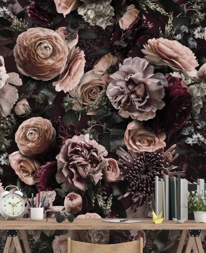 papel pintado floral rosa oscuro llamado Velveteen Flowers Dark Blush de Andrea Haase para dormitorios y salas de estar