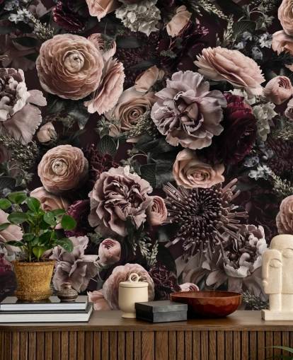 papier peint floral rose foncé appelé Velveteen Flowers Dark Blush d'Andrea Haase pour les chambres et les salons papier peint floral rose foncé appelé Velveteen Flowers Dark Blush d'Andrea Haase pour les chambres et les salons