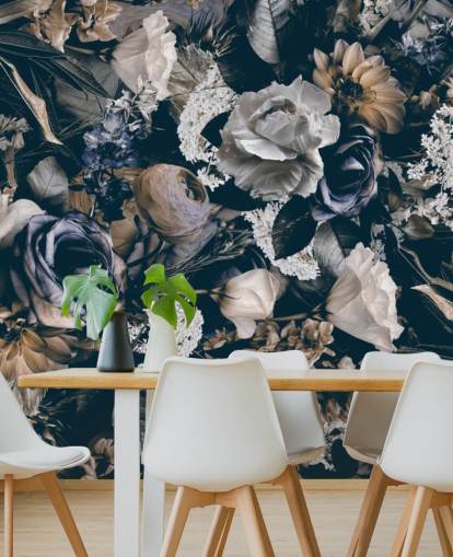 mural de papel de parede floral escuro chamado Vintage Flower Meadow de Andrea Haase para quartos, salas de estar e salas de jantar