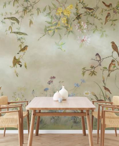 beigefarbene und hellgrüne Blumentapete namens Meadow von Marina Stupakova für Schlafzimmer