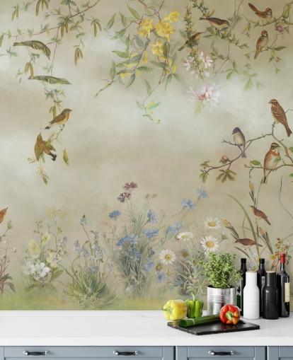 beigefarbene und hellgrüne Blumentapete namens Meadow von Marina Stupakova für Schlafzimmer beigefarbene und hellgrüne Blumentapete namens Meadow von Marina Stupakova für Schlafzimmer