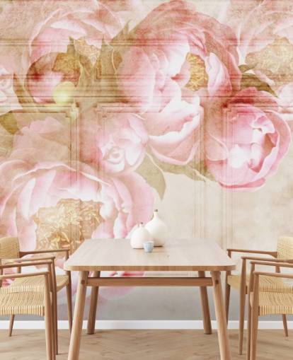 roze bloemen op beige lambrisering behang