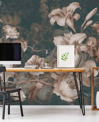 stoffige roze bloemen tegen donkere achtergrondbehang