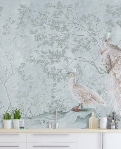 hvite påfugler mot duck egg blå chinoiserie tapet hvite påfugler mot duck egg blå chinoiserie tapet