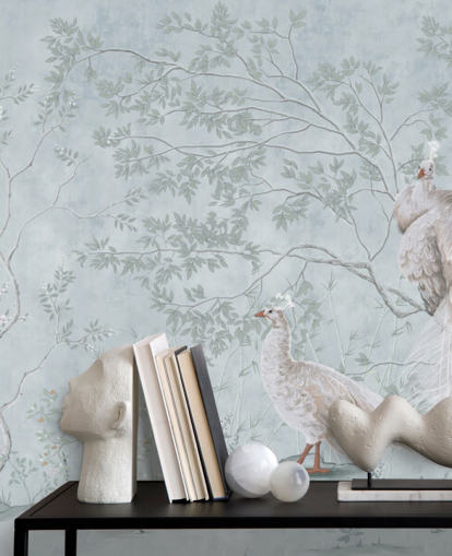 paons blancs contre fond d'écran chinoiserie bleu canard