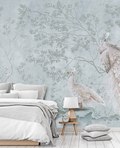 papel pintado de pavos reales blancos contra huevo de pato chinoiserie azul