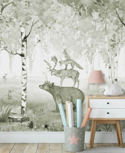 grüne und weiße Waldtapete mit Tieren