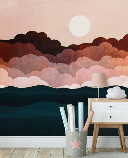 Roze en kastanjebruine wolken in een roze lucht met een donkerblauwe zeemuurschildering Roze en kastanjebruine wolken in een roze lucht met een donkerblauwe zeemuurschildering