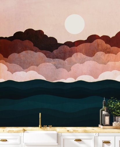 Roze en kastanjebruine wolken in een roze lucht met een donkerblauwe zeemuurschildering Roze en kastanjebruine wolken in een roze lucht met een donkerblauwe zeemuurschildering